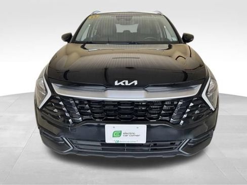 Used 2023 Kia Sportage EX image 2