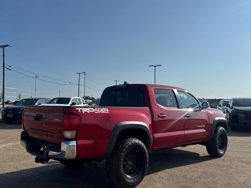 Used 2017 Toyota Tacoma TRD Off-Road w/ Tow Package (A/T) AWD/4WD image 20