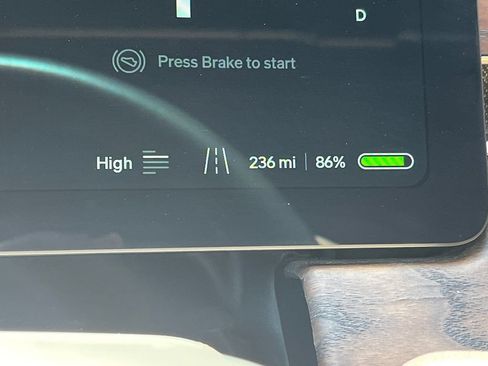Used 2023 Rivian R1S Adventure Quad AWD/4WD image 17