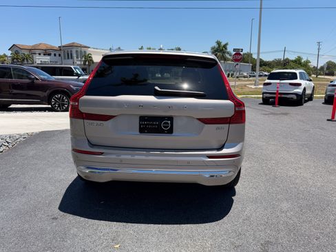 Certified 2023 Volvo XC60 B5 Plus w/ Protection Package Premier FWD image 4