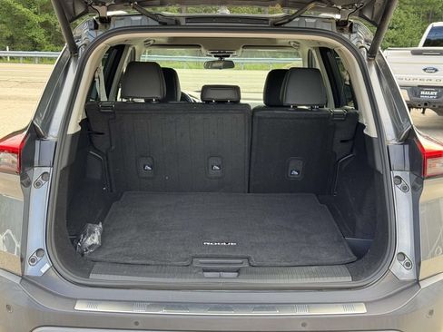 Used 2023 Nissan Rogue SV w/ SV Premium B Package AWD/4WD image 16