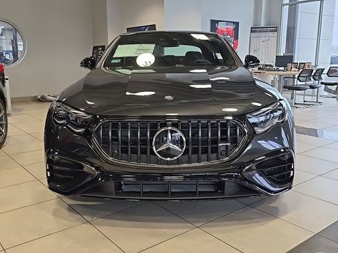New 2026 Mercedes-Benz E 53 AMG e 4MATIC Sedan image 2