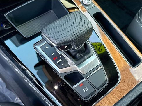 Used 2022 Audi Q5 2.0T Premium Plus image 30