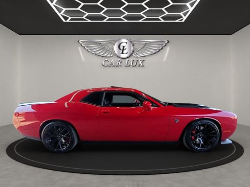 Used 2016 Dodge Challenger SRT Hellcat image 8