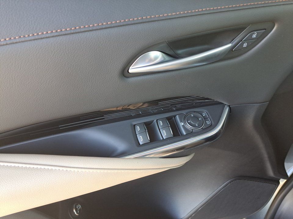 Certified 2024 Cadillac XT4 Luxury w/ Cold Weather Package FWD image 32