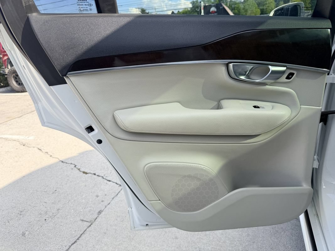 Used 2019 Volvo XC90 T5 Momentum w/ Protection Package Premier FWD image 26