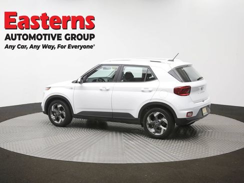 Used 2025 Hyundai Venue SEL FWD image 59