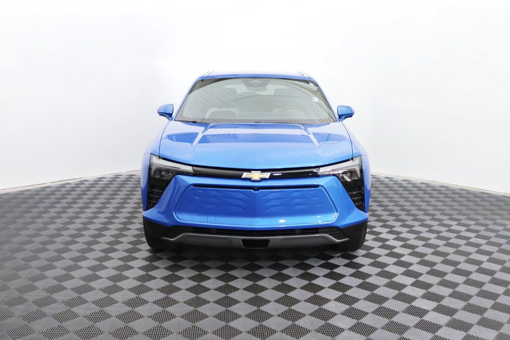Used 2026 Chevrolet Blazer EV LT AWD/4WD image 2
