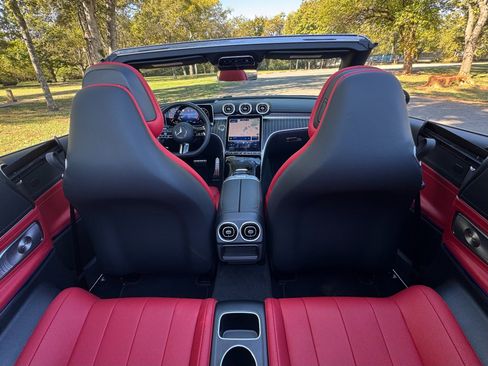 Used 2024 Mercedes-Benz CLE 450 4MATIC Cabriolet image 58