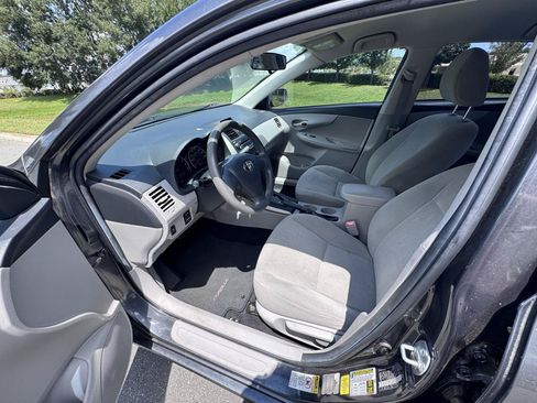 Used 2012 Toyota Corolla L FWD image 17