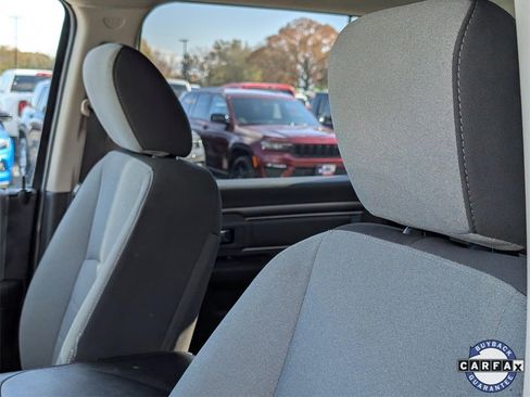 Used 2021 RAM 1500 Classic SLT image 21