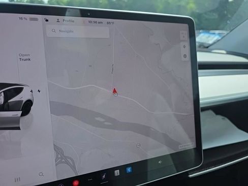 Used 2024 Tesla Model Y Performance AWD/4WD image 8