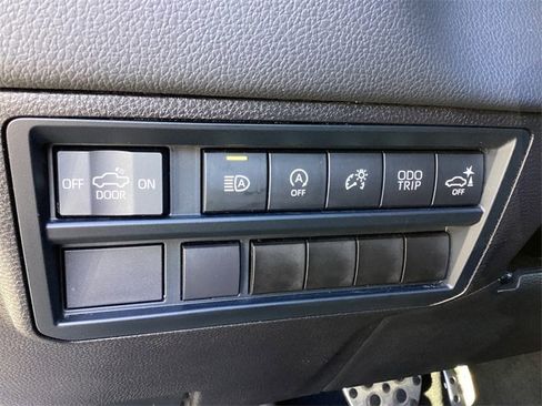 Used 2024 Toyota Tundra Limited image 25