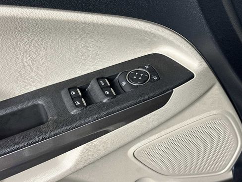 Used 2021 Ford EcoSport SE image 9