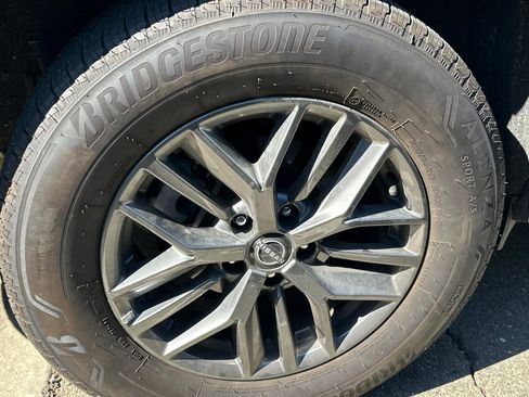 Certified 2025 Nissan Rogue S image 6