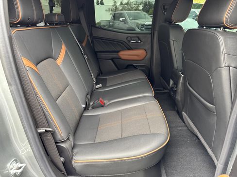 Certified 2025 GMC Canyon AT4 AWD/4WD image 16