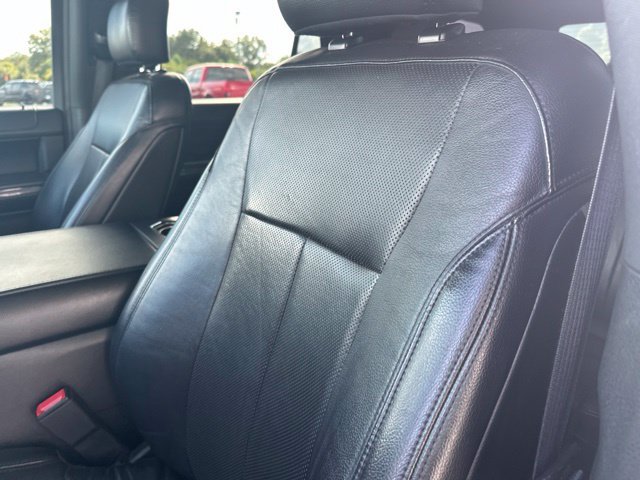 Used 2018 Ford Expedition XLT w/ Equipment Group 202A RWD image 16