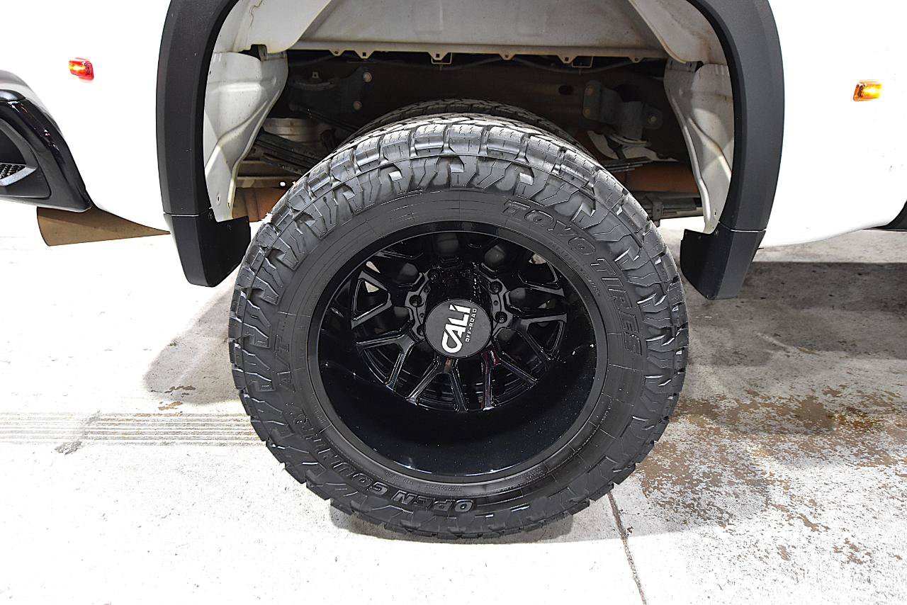 Used 2023 Chevrolet Silverado 3500 LT AWD/4WD image 48