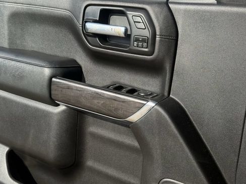 Used 2021 Chevrolet Silverado 1500 LTZ AWD/4WD image 27