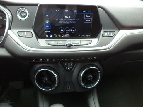 Used 2021 Chevrolet Blazer LT image 12