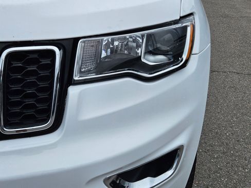 Used 2020 Jeep Grand Cherokee Limited AWD/4WD image 10