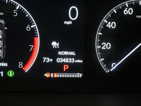 Certified 2024 Honda Pilot Touring image 16