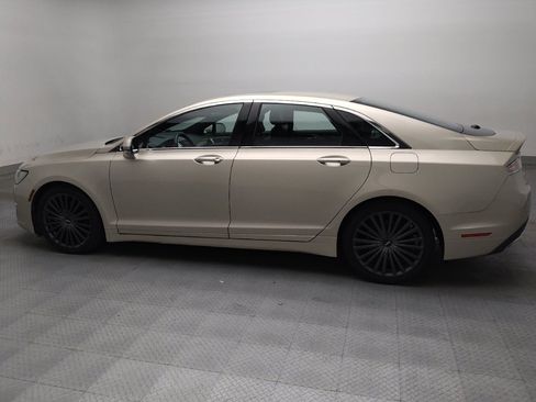 Used 2017 Lincoln MKZ Reserve FWD image 3