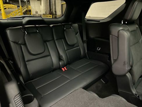 Used 2025 Ford Explorer ST AWD/4WD image 20