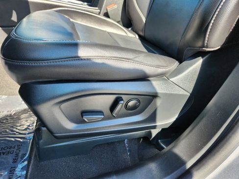 Used 2024 Ford Explorer Limited image 20