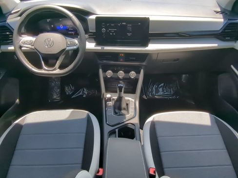 Used 2025 Volkswagen Taos S FWD image 10