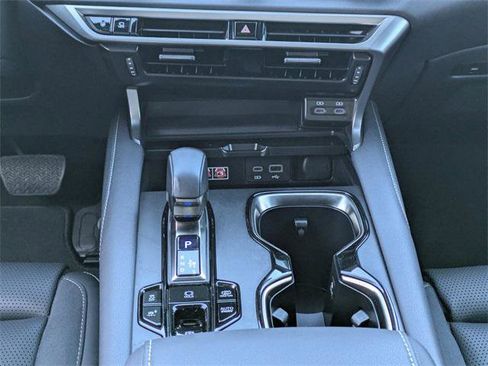 Certified 2024 Lexus RX 450h 450h+ Luxury w/ Convenience Package image 20