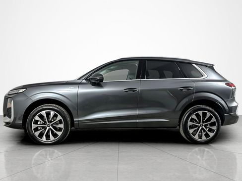 New 2026 Audi Q3 quattro 2.0T image 3
