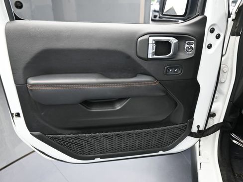 Used 2022 Jeep Gladiator Mojave w/ LED Lighting Group image 12