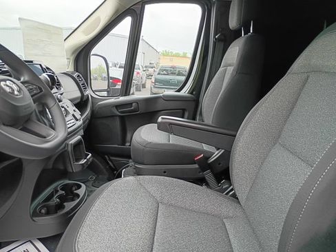 New 2026 RAM ProMaster 2500 w/ Convenience Group FWD image 12