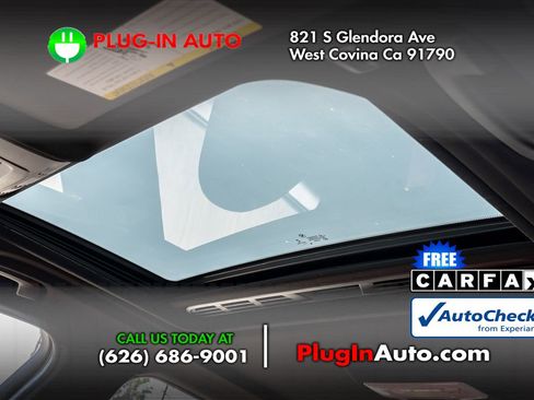 Used 2017 BMW 330i xDrive Sedan AWD/4WD image 5