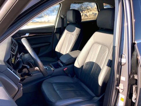 Used 2018 Audi Q5 2.0T Premium Plus w/ Premium Plus Package image 9