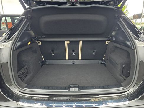 New 2026 Mercedes-Benz GLA 250 4MATIC image 11