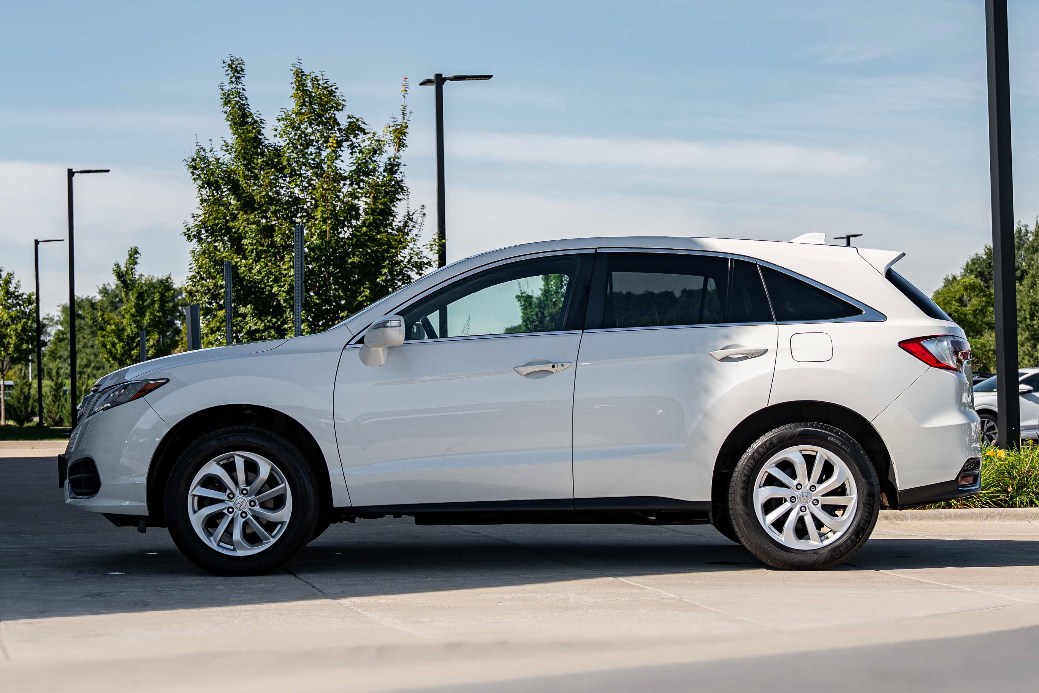 Used 2018 Acura RDX w/ Technology Package AWD/4WD image 6