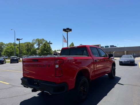 Used 2020 Chevrolet Silverado 1500 LT Trail Boss AWD/4WD image 7