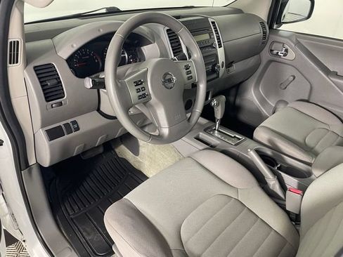 Used 2015 Nissan Frontier S RWD image 3