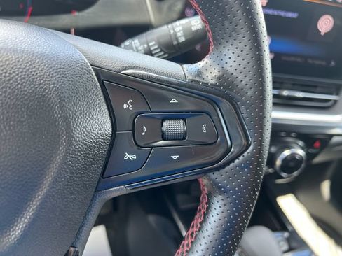 Used 2024 Chevrolet Trax RS FWD image 21