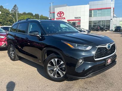 Used 2023 Toyota Highlander XLE