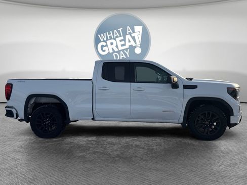 Used 2023 GMC Sierra 1500 Elevation image 2