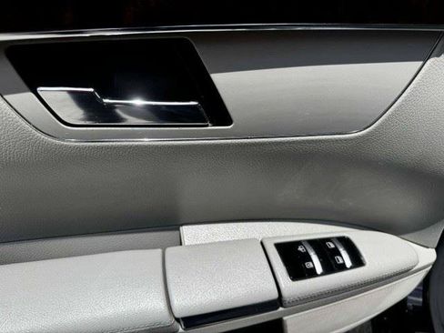 Used 2012 Mercedes-Benz S 550 4MATIC image 38