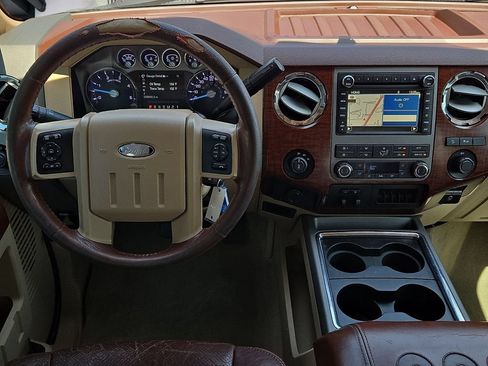 Used 2012 Ford F250 King Ranch w/ King Ranch w/Chrome Pkg AWD/4WD image 10