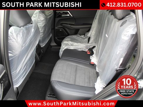 New 2026 Mitsubishi Outlander SE image 15