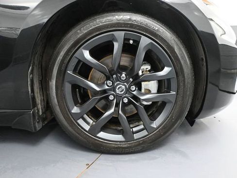 Used 2016 Nissan 370Z Coupe image 14