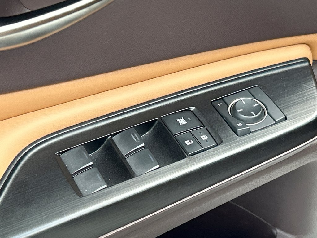 Used 2019 Lexus ES 350 w/ Premium Package FWD image 28