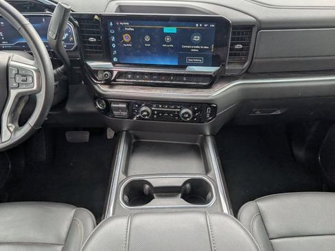Used 2025 Chevrolet Silverado 2500 LTZ w/ LTZ Plus Package AWD/4WD image 7