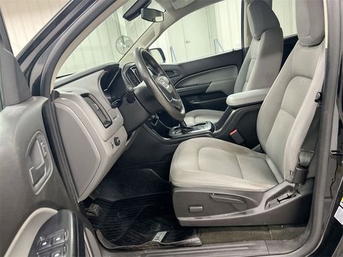 Used 2017 GMC Canyon 2WD Crew Cab w/ Convenience Package image 18